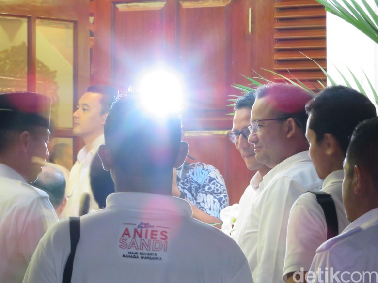 Anies-Sandi Datangi Rumah Prabowo, Hadiri Undangan Makan Malam