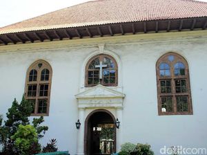 13 Gereja Tertua di Indonesia, Megah dengan Arsitektur Unik 13 Gereja Tertua di Indonesia, Megah dengan Arsitektur Unik