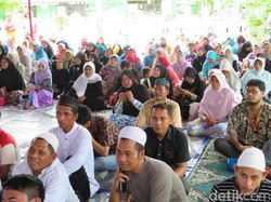 Riuh Tawa Warga Kepulauan Seribu Mendengar Ceramah Aa Gym