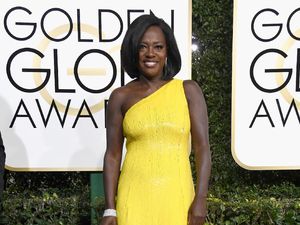 Viola Davis Bawa Pulang Piala SAG Awards Viola Davis Bawa Pulang Piala SAG Awards