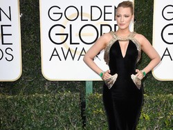 Blake Lively Memukau di Golden Globes 4 Bulan Pasca Melahirkan