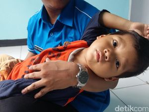 Bocah Marcel dan Kegundahan Ibunya Bocah Marcel dan Kegundahan Ibunya