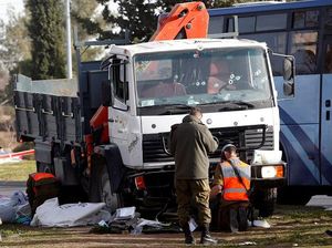 4 Orang Tewas Akibat Serangan Truk Warga Palestina di Yerusalem