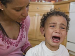 Menyikapi Anak yang Kesal karena Ditinggal sang Ibu ke Luar Kota