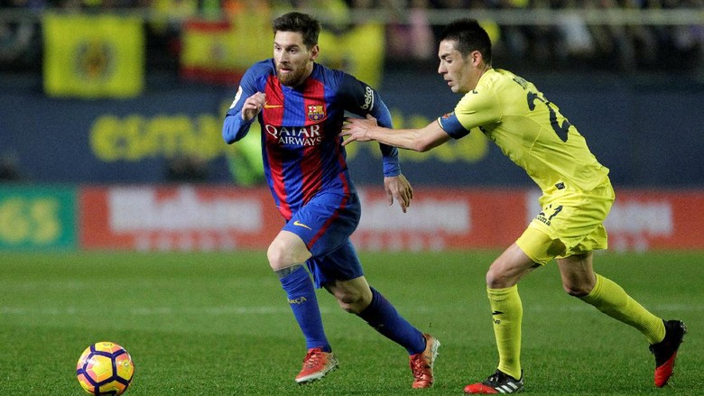 Free Kick Messi Selamatkan Barca di Kandang Villarreal