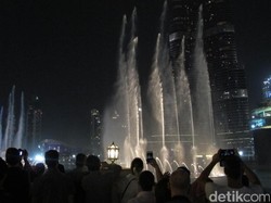 Dubai Punya Pertunjukan Air Mancur Tercantik di Dunia
