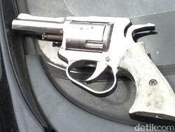 Pelaku Curanmor Tembak Polisi di Depan SPBU Al Masoem Rancaekek