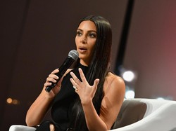 Kim Kardashian Ganti Cincin Kawin Lebih Sederhana Pasca Perampokan Paris