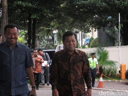 4 Jam Diperiksa KPK, Ini Penjelasan Novanto soal Korupsi e-KTP