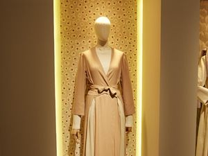 Koleksi Busana Muslim Hana Tajima x Uniqlo yang Disukai Wanita Jepang