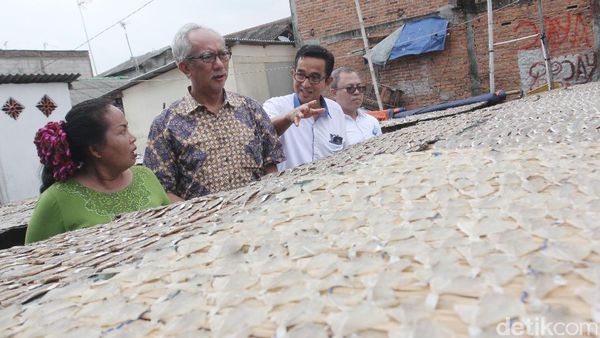 Kemenko PMK Kunjungi Kampung Nelayan Cilincing