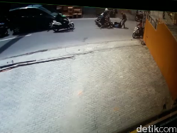 Perampokan Satpam SPBU di Bekasi Terekam CCTV