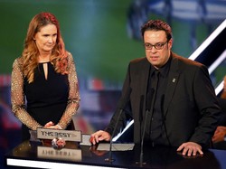 Nyanyian YNWA di Anfield Buahkan Penghargaan untuk Suporter Liverpool dan Dortmund