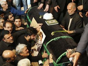 Eks Presiden Rafsanjani Dimakamkan, Warga Iran Penuhi Jalanan