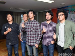 Sempat Ribut di Panggung, Kini Rian dan Rai DMASIV Sudah Baikan Sempat Ribut di Panggung, Kini Rian dan Rai DMASIV Sudah Baikan