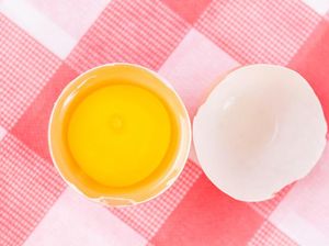 Demi Turunkan Bobot, Haruskah Kuning Telur Disingkirkan Saat Makan?