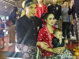 Tedak Siten, Putra Ahmad Dhani Pilih Uang