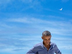 Kocaknya Obama Nyanyikan Lagu Starboy