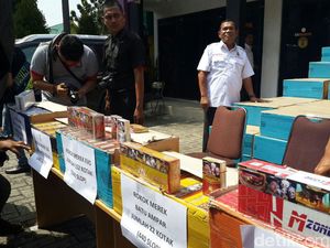 Polda Riau Sita 60 Ribuan Bungkus Rokok Tak Sesuai Cukai