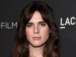 Hari Nef, Model Transgender Pertama untuk Iklan LOreal Paris