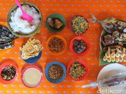 Liburan ke Serang, Isi Perut di Rumah Makan Ibu Entin