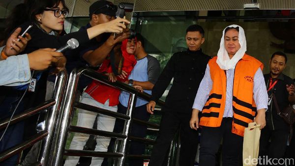 Sri Hartini Diperiksa untuk Tersangka Suramlan