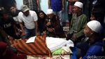 Jenazah Kiper Arema Tiba di Rumah Duka