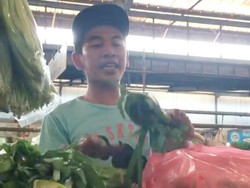 Viral! Lucunya Pedagang Sayur Ini Jualan Pakai Bahasa Inggris