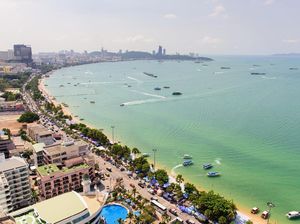Iyuh, Turis Seenaknya Kencing di Pantai Thailand, Warlok Murka! Iyuh, Turis Seenaknya Kencing di Pantai Thailand, Warlok Murka!