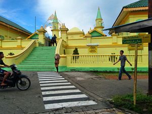 Unik! Potret Masjid Raya di Pulau Penyengat yang Dibangun Pakai Telur