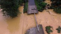 Banjir Bandang Terjang Thailand