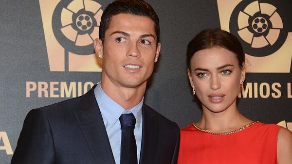 Ku Terus Melangkah, Melupakanmu... Ronaldo dan Mantan-mantan Pacarnya