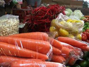 Harga Cabai Rawit Tinggi, Bagaimana dengan Bawang Hingga Wortel?