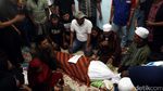 Jenazah Kiper Arema Tiba di Rumah Duka