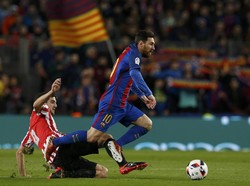 Messi Samai Rekor Gol Tendangan Bebas Koeman