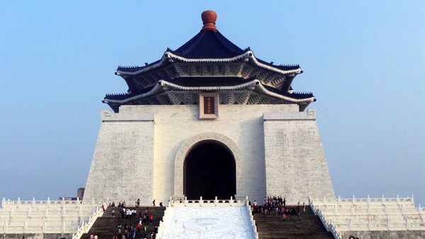 Monumen Bapak Bangsa Taiwan di Taipei