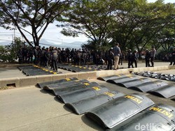 Massa FPI dan Gabungan Ormas Sempat Keluar dari Barisan Pengamanan