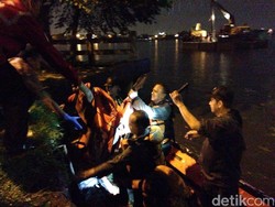 Sopir Truk Trailer Tercebur Bozem Ditemukan, ini Identitasnya