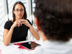 Trik Menghadiri Interview Kerja di Perusahaan Lain Tanpa Ketahuan Bos