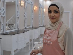 Hijabers Cantik Ini Jadi Wanita Pertama yang Buka Salon Muslimah di AS