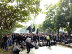 Cerita Rahel yang Gagal Besuk Pacar di Polda Jabar