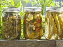 Hukum Makan Buah dan Sayuran Fermentasi dalam Islam, Apakah Halal?