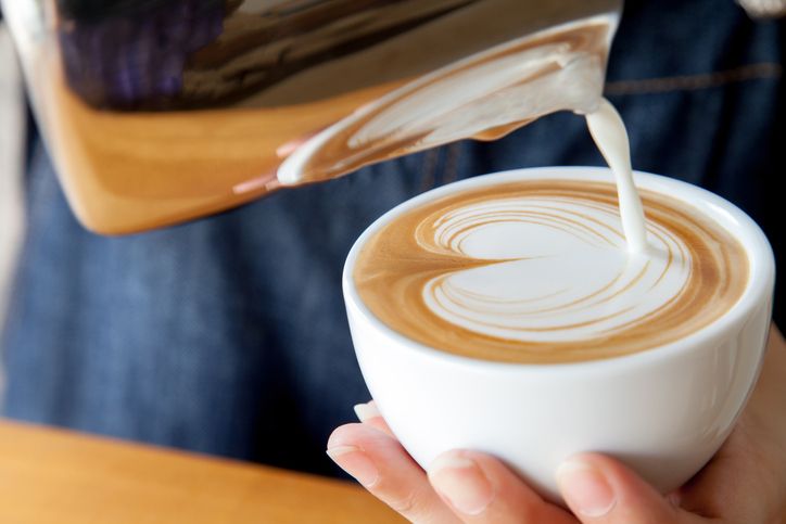 cappuccino dengan latte art