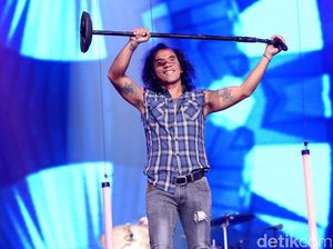 Lirik dan Chord Lagu Bidadari Penyelamat dari Slank