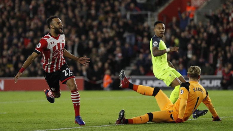 Liverpool Takluk di Kandang Southampton Liverpool Takluk di Kandang Southampton