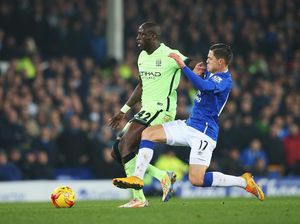 City Dilarang Terpeleset di Goodison Park