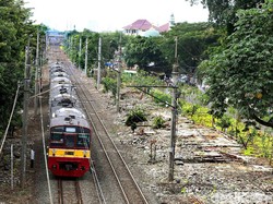 Nasib Rel Kereta Mati Peninggalan Belanda: Jadi Pemukiman Warga