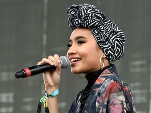 Duet dengan Usher, Yuna Zarai Cari Kesempatan Curi Ilmu Duet dengan Usher, Yuna Zarai Cari Kesempatan Curi Ilmu
