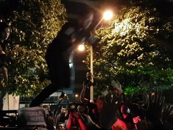 Usai Debat, Agus Yudhoyono Lompat Moshing Lagi