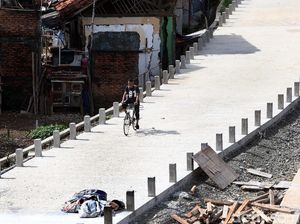 Pembangunan Jalan Inspeksi Kalibata Dikebut